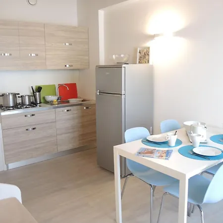 Modern Flat For 4 Guests Sea View-beahost *