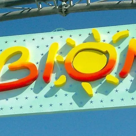 Modern Flat For 4 Guests Sea View-beahost * Μπιμπιόνε