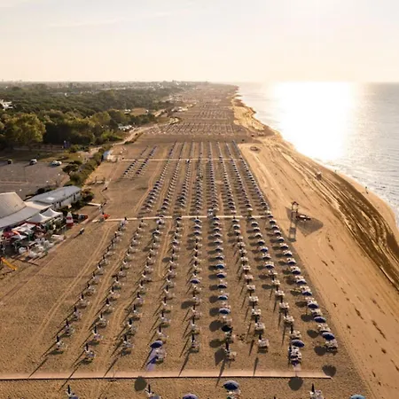 Modern Flat For 4 Guests Sea View-beahost Apartamento Bibione