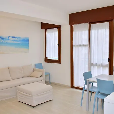Modern Flat For 4 Guests Sea View-beahost