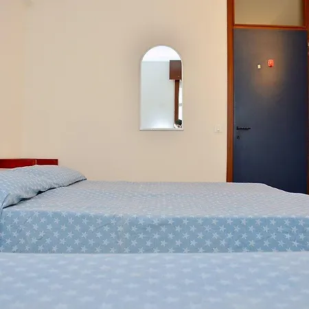 Modern Flat For Four Guests With Side Sea View
