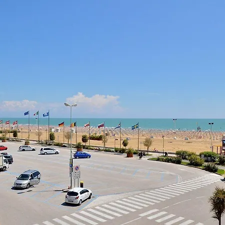 Modern Flat For Four Guests With Side Sea View Daire