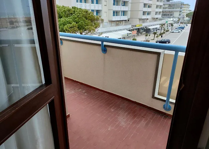 Apartment Modern Flat For 4 Guests Sea View-beahost *